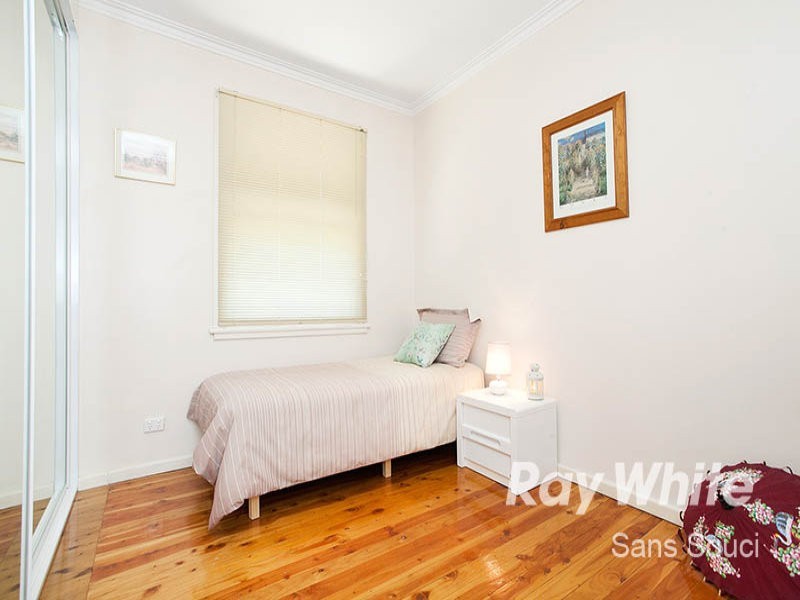 2/39 Solander Street, Monterey NSW 2217