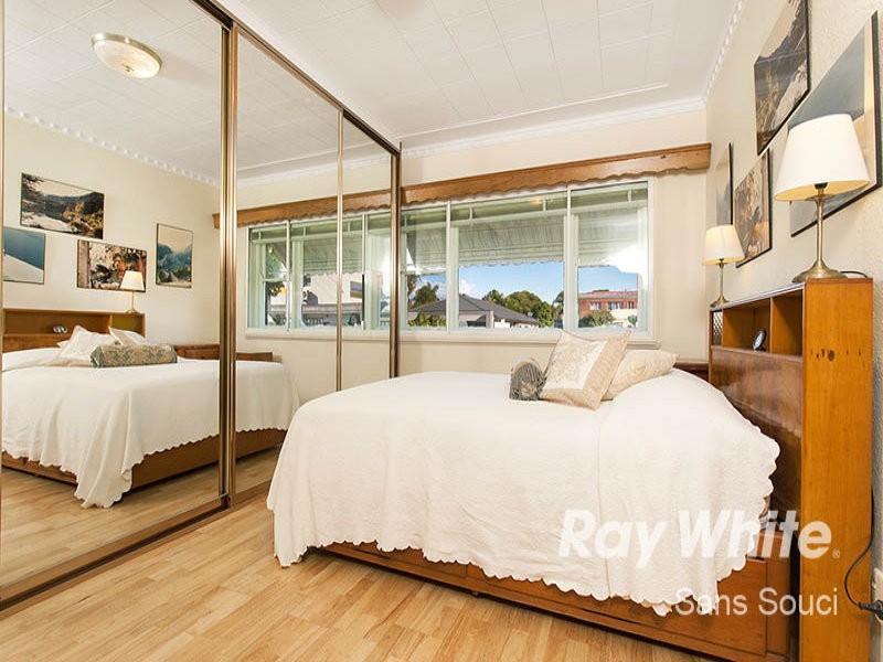 2 Barton Street, Kogarah NSW 2217