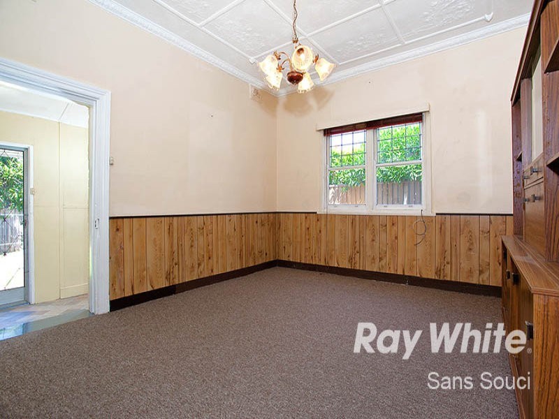 18 Shaw Street, Kogarah NSW 2217