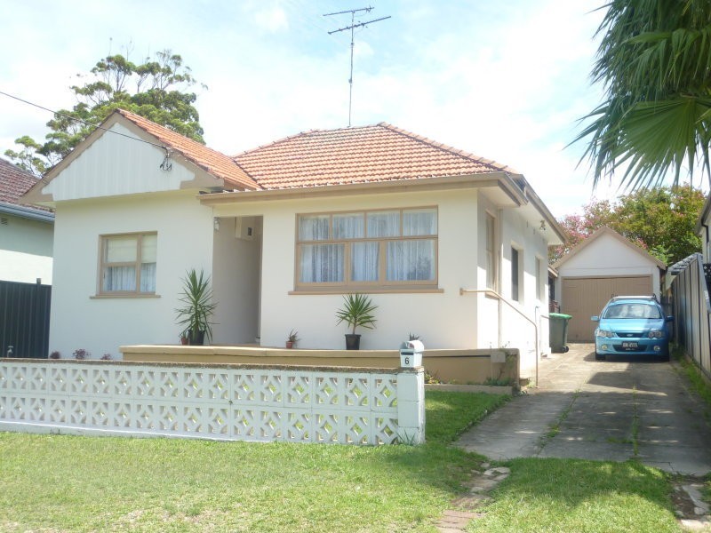 6 Whitfield Pde, Hurstville Grove NSW 2220