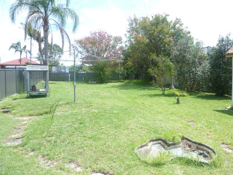 6 Whitfield Pde, Hurstville Grove NSW 2220