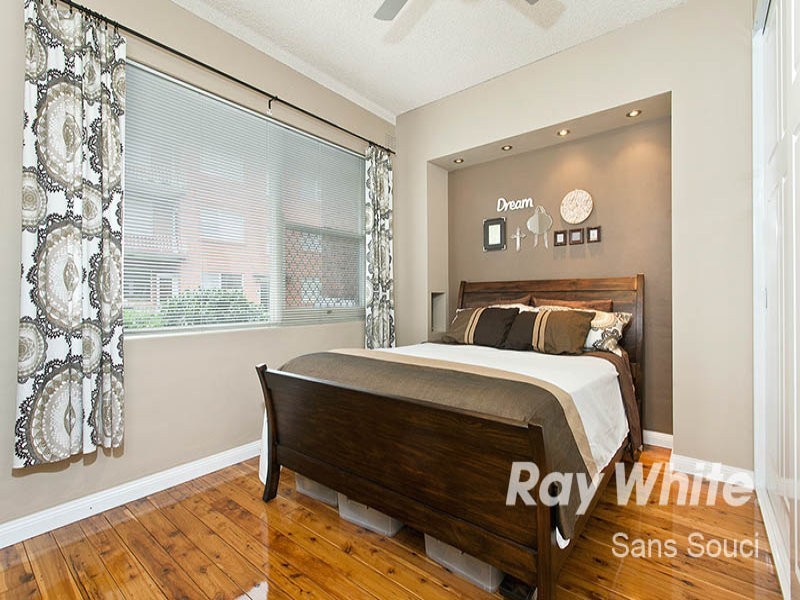 2/35  Banks Street, Monterey NSW 2217