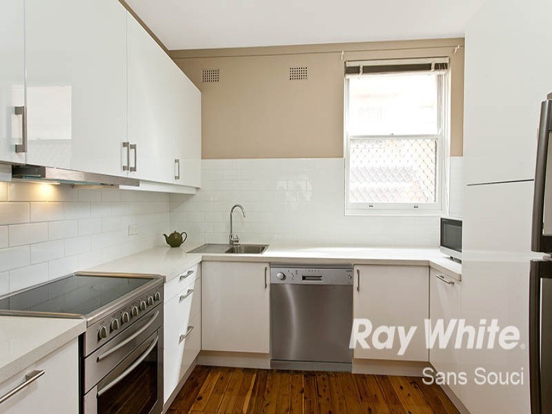 2/35  Banks Street, Monterey NSW 2217