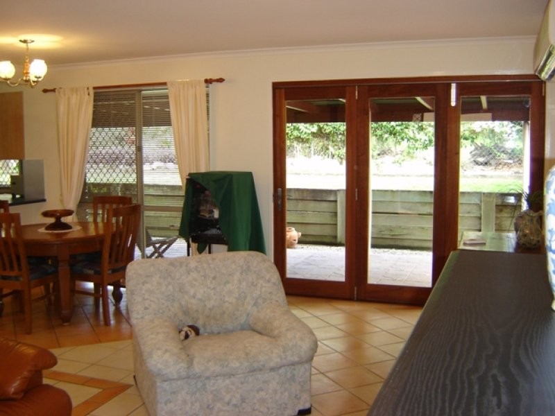 26 Tetragona Drive, Arana Hills QLD 4054