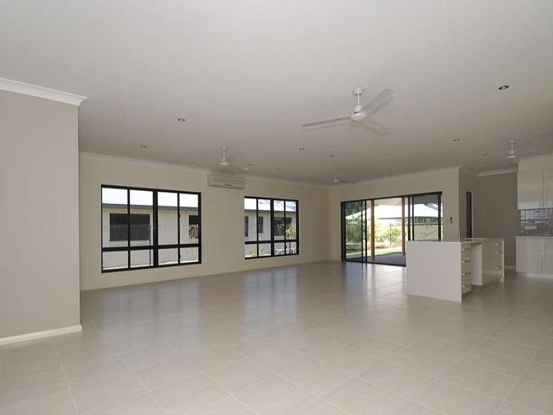 54 Yirra Crescent, Rosebery NT 0832