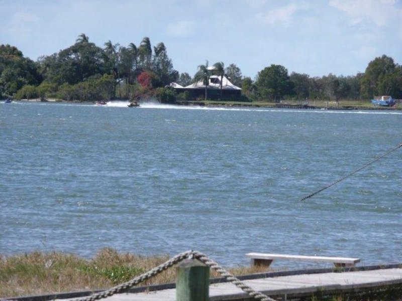 50 WARANA AVENUE, Steiglitz QLD 4207