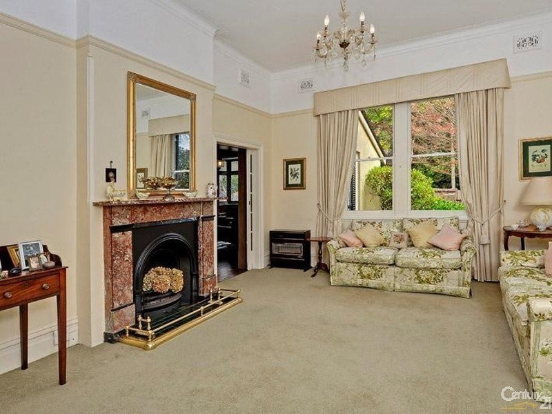 4 Burns Road, Wahroonga NSW 2076