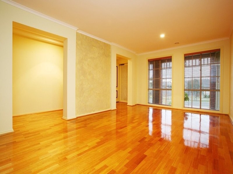 12 Chelsea Crescent, Berwick VIC 3806