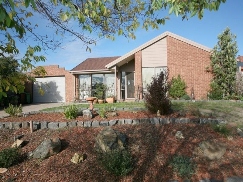 5 Pirra Place, Narre Warren VIC 3805
