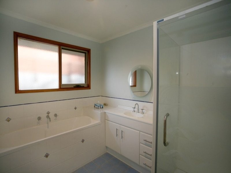5 Pirra Place, Narre Warren VIC 3805