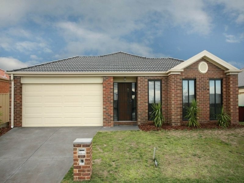 21 Community Parade, Narre Warren South VIC 3805