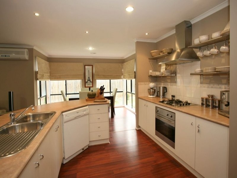 21 Community Parade, Narre Warren South VIC 3805