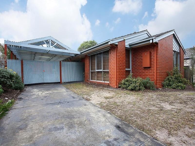 6 Tilba Court, Berwick VIC 3806