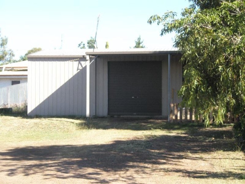 15 BOWDEN, Pittsworth QLD 4356