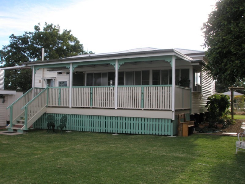 10 Short, Pittsworth QLD 4356