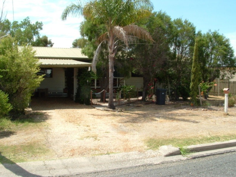 6 GILLESPIE, Millmerran QLD 4357