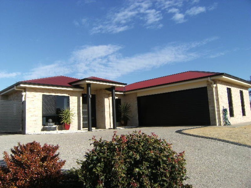 21 Fairway Drive, Pittsworth QLD 4356