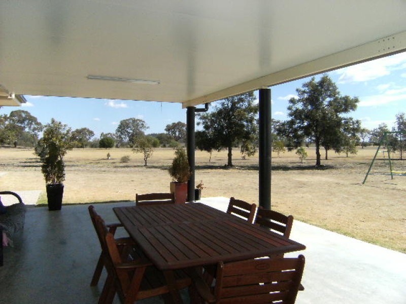 21 Fairway Drive, Pittsworth QLD 4356