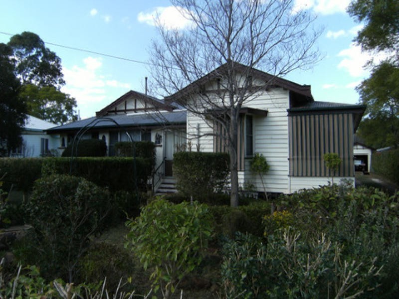 28 Briggs, Pittsworth QLD 4356