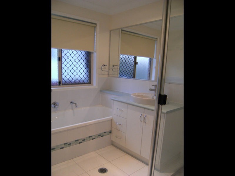 25 John Street, Southbrook QLD 4363