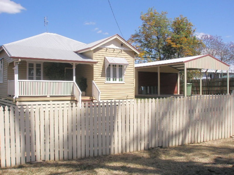 3 Short, Southbrook QLD 4363