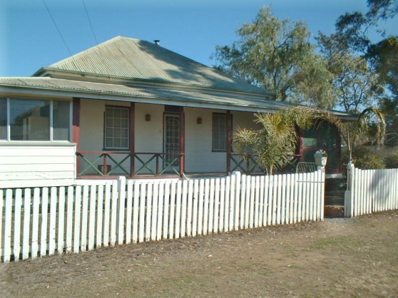8 Allom, Pittsworth QLD 4356