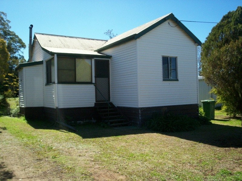 3 Fryar Street, Pittsworth QLD 4356