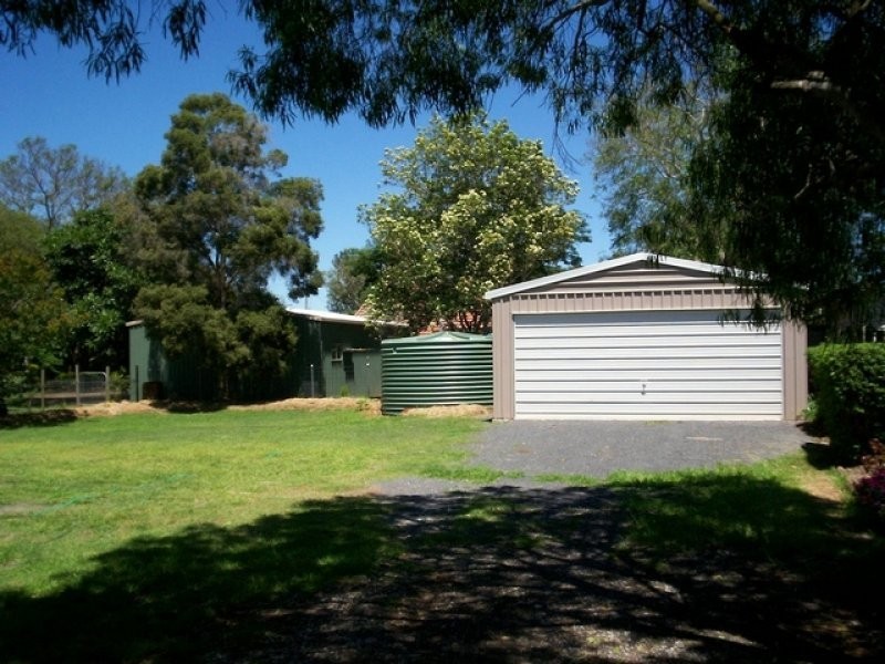 9 Aster Street, Pittsworth QLD 4356
