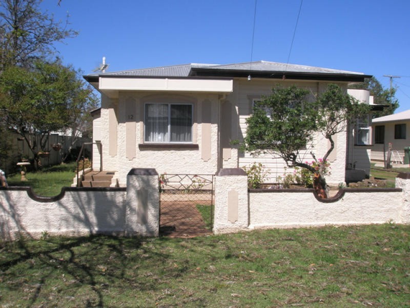 12 Allom Street, Pittsworth QLD 4356