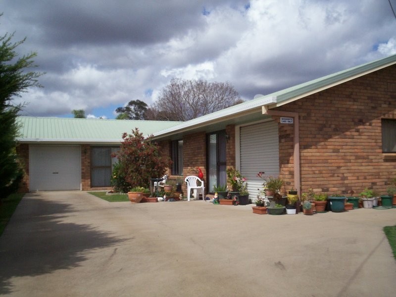 4/2 Denning Street, Pittsworth QLD 4356