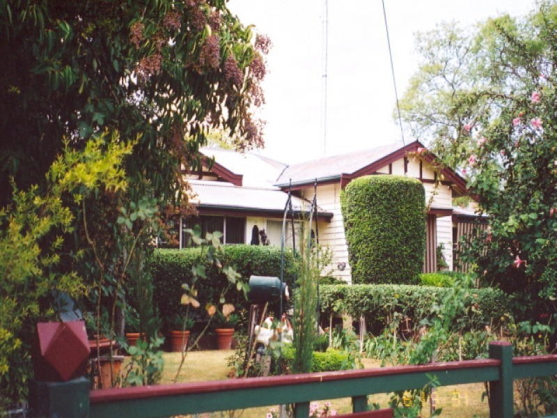 28 Briggs Street, Pittsworth QLD 4356