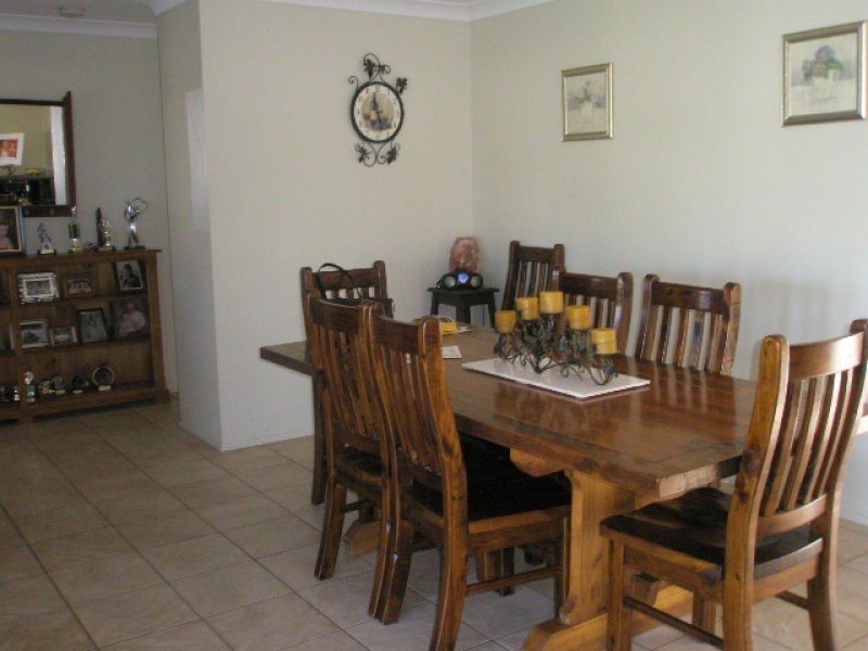 18 Fairway Drive, Pittsworth QLD 4356