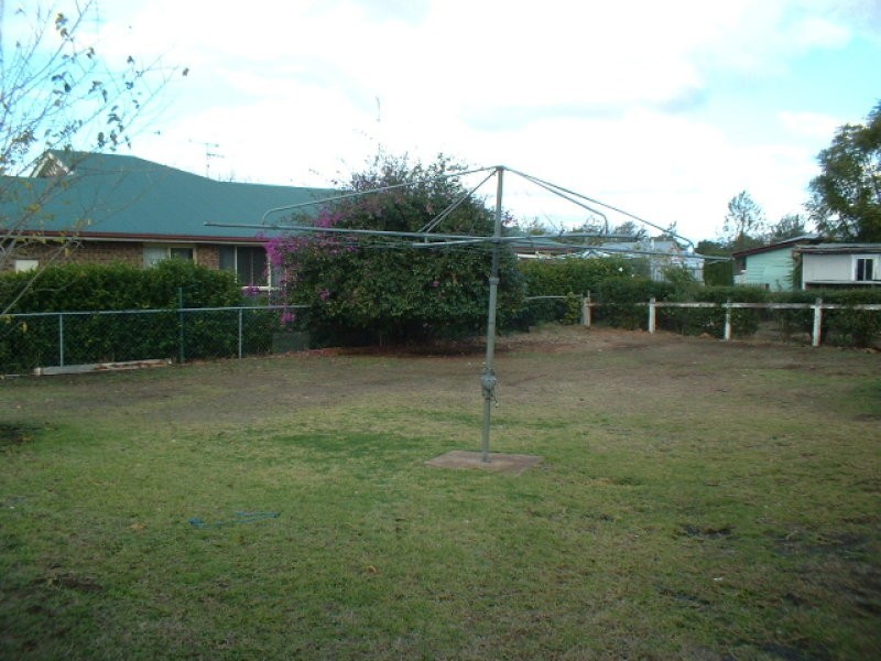 10 Murray Street, Pittsworth QLD 4356