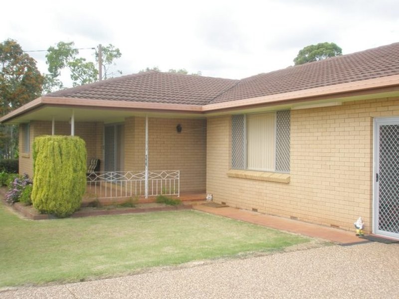30 Weale Street, Pittsworth QLD 4356