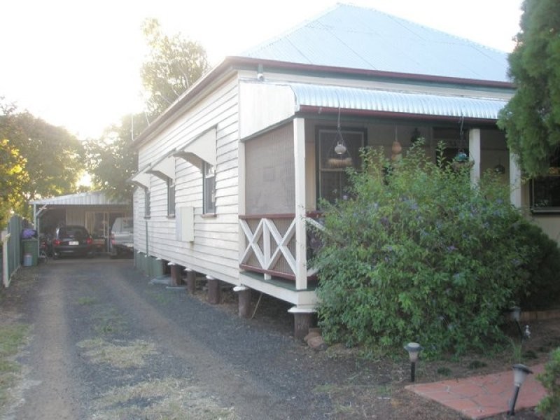 3 Well Street, Pittsworth QLD 4356