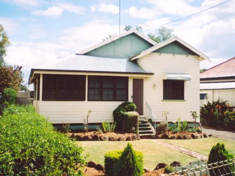 70 Hume Street, Pittsworth QLD 4356