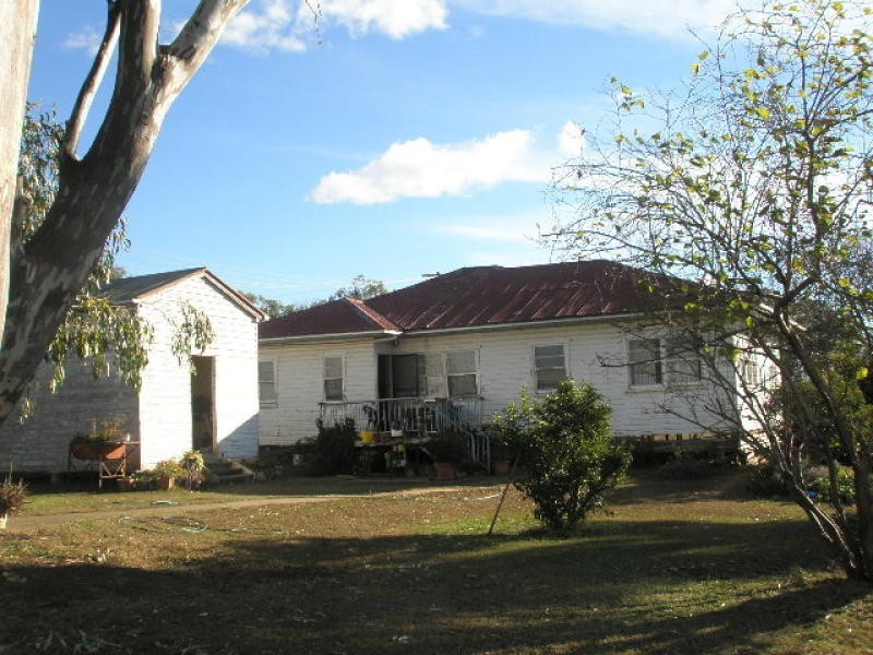 1 Berghofers Road, Pittsworth QLD 4356