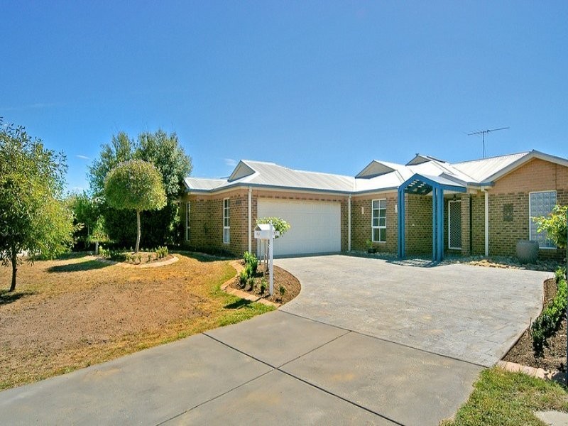 17 Egret Court, Lara VIC 3212