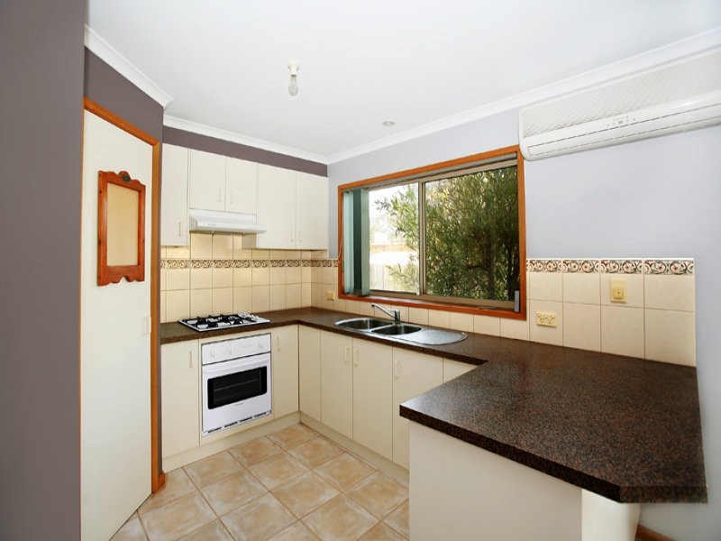 17 Looker Street, Lara VIC 3212