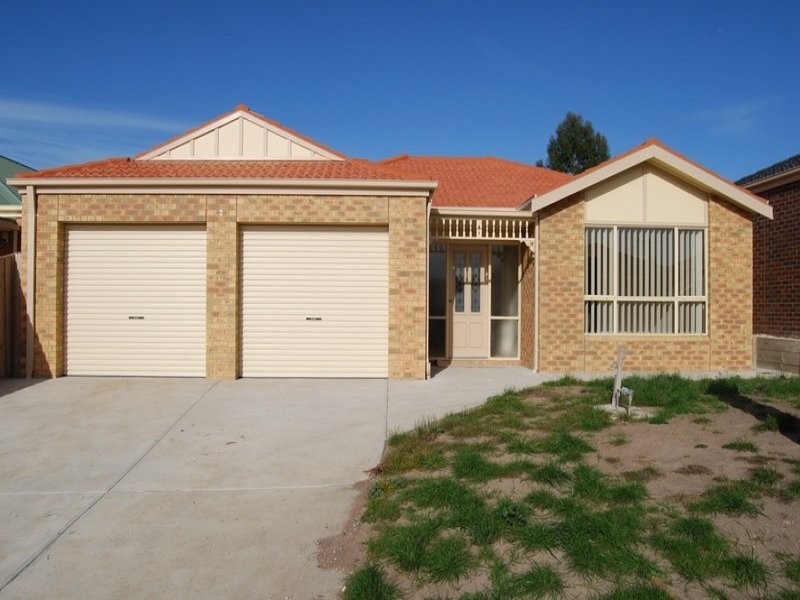 6 Hailar Lane, Lara VIC 3212