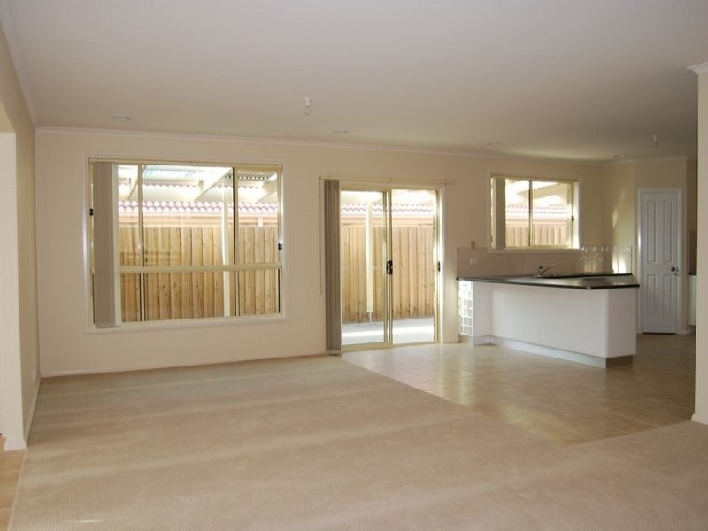 4 Hailar Lane, Lara VIC 3212