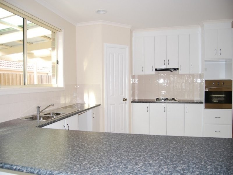 4 Hailar Lane, Lara VIC 3212