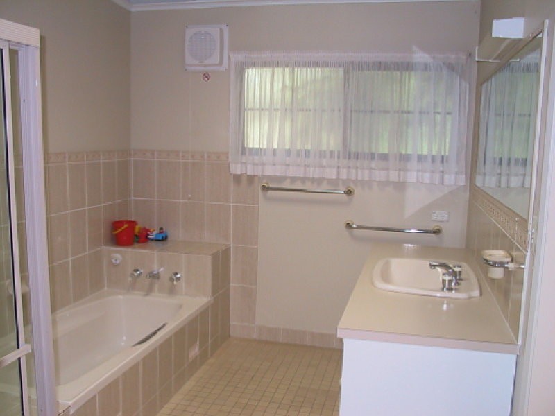 12 Pearl Beach Drive, Pearl Beach NSW 2256