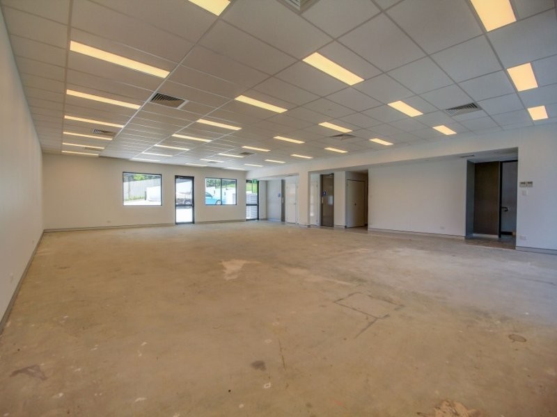 1/12 The Corso, Seven Hills QLD 4170