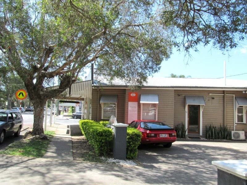 1A,3A,3B/135 Riding Road, Hawthorne QLD 4171