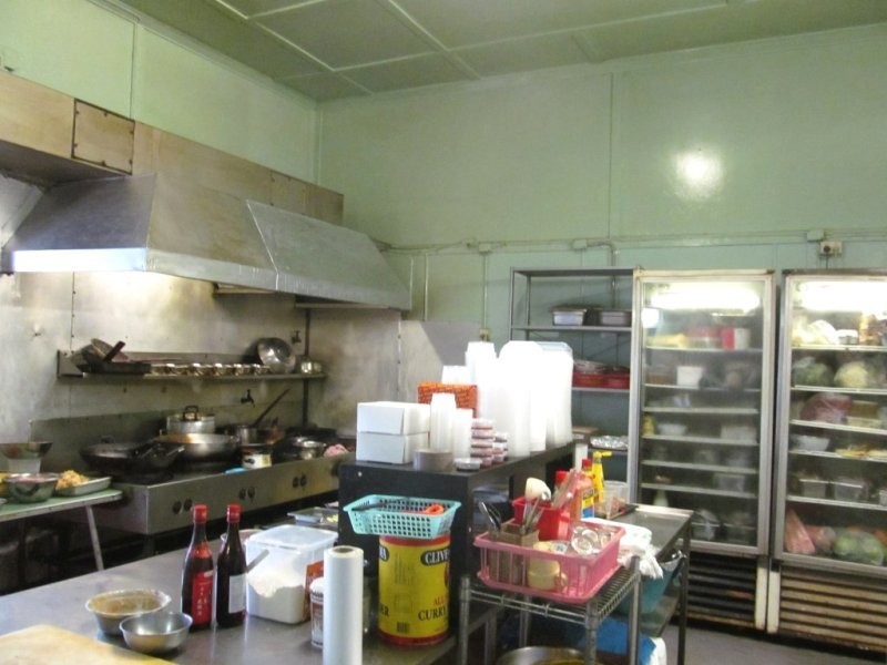 55 Old Cleveland Road, Greenslopes QLD 4120