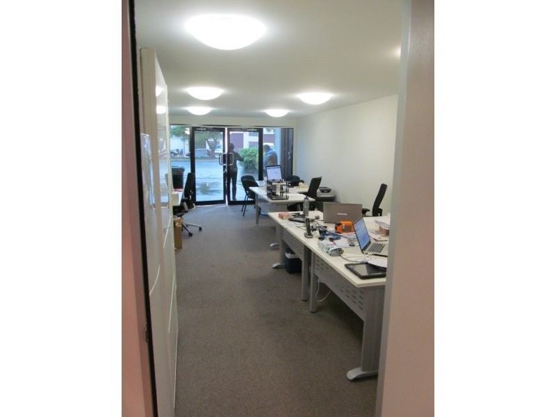 2b/54 Riverside Place, Morningside QLD 4170