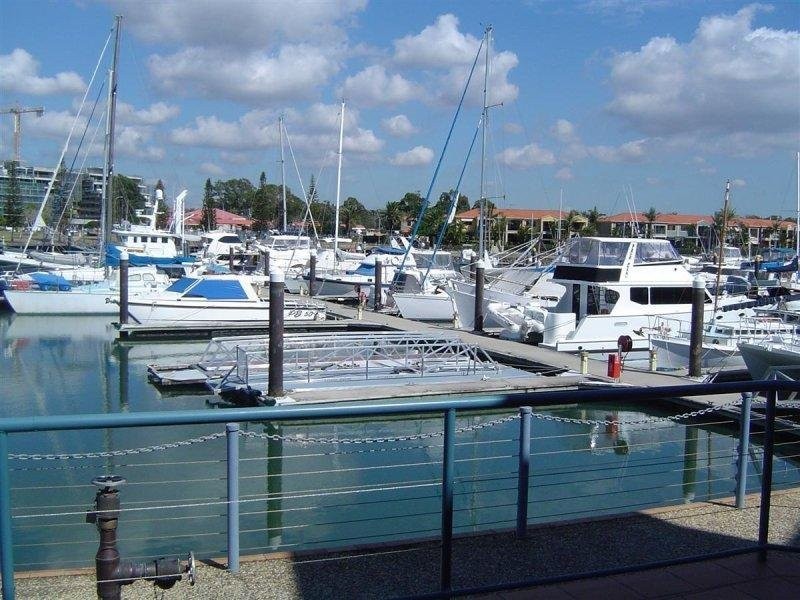 Unit 4,20 Masthead Drive, Raby Bay QLD 4163