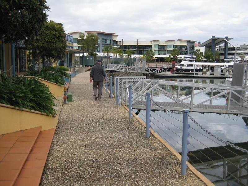 Unit 4,20 Masthead Drive, Raby Bay QLD 4163