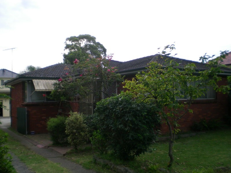 2 Maude Street, Regents Park NSW 2143